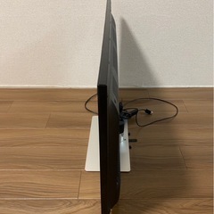 32インチ液晶 TOSHIBA REGZA (32J7) 3チューナー(2番組同時録画)の画像