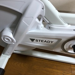 STEADY ホワイト エアロバイク 状態よし の画像