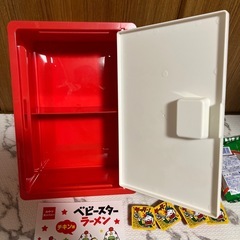 ベビースター 空きプラ箱の画像