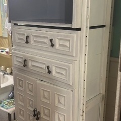 アンティーク棚の画像