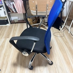 デスクチェアの画像
