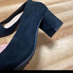 美品 パンプスの画像
