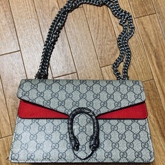 GUCCI ショルダーバッグの画像