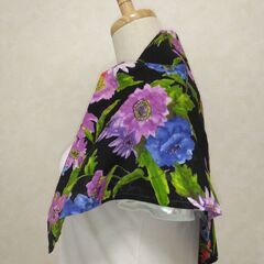 ストール　ブラック×花の画像