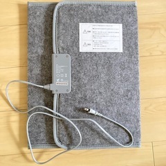 【受渡決定！】美品【パネルヒーター デスクヒーター】遠赤外線　足元ヒーター の画像