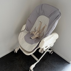 コンビ バウンサー ベビーチェアの画像
