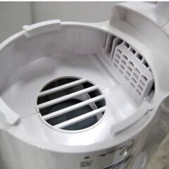 アイリスオーヤマ　ふとんクリーナー　IC-FAC2-W　動作良好　ダニちりセンサー搭載　布団クリーナー　ダニ対策　温風機能　264ZSの画像