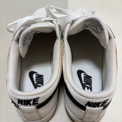 NIKE スニーカーの画像