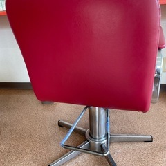 差し上げます！美容室カットチェア3台！の画像