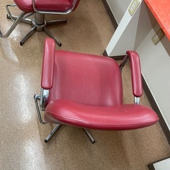 差し上げます！美容室カットチェア3台！の画像