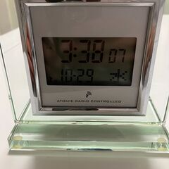 デジタル時計　ノーブランドの画像