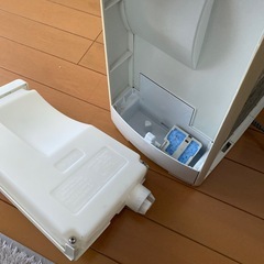シャープ　加湿空気清浄機の画像