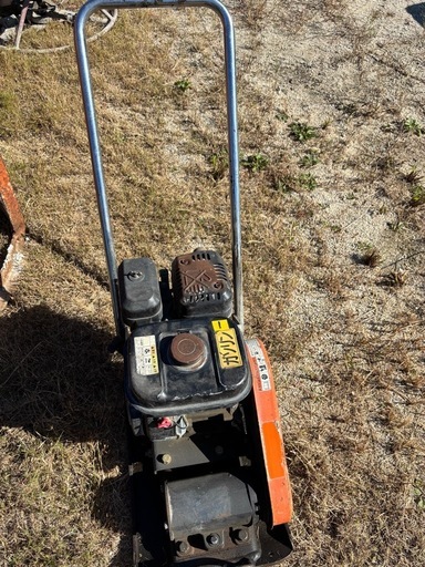 転圧機 プレートコンパクター 締固め機 建設機械 動作確認済み