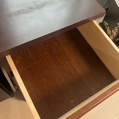 5段の整理ダンスの画像