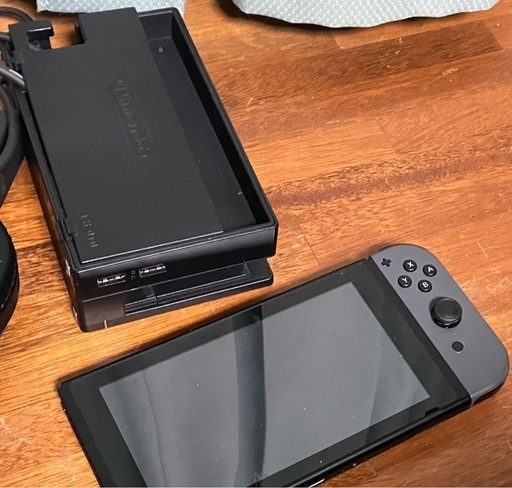 取引中　任天堂Switch箱無し、ジョイコン左なし