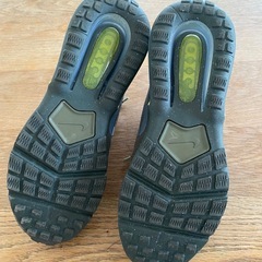 美品　NIKEナイキ　エアマックス　カーキ　の画像