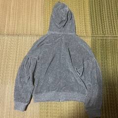 LAPIN HOUSEグレー 花柄刺繍 フード付きパーカー120センチの画像