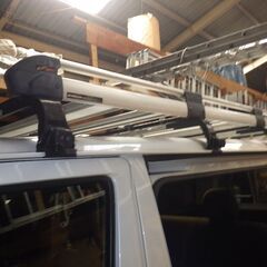 ハイエース用　ルーフキャリア　　引き取り限定（取り付け手伝います）の画像