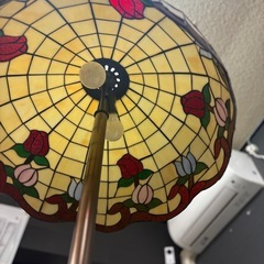 ステンドグラスランプの画像