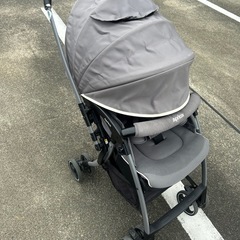 ✩お値下げ可能✩アップリカラクーナクッションAB型両対面式ベビーカーの画像