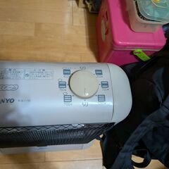 サンヨー電気ストーブ3本ヒーター・スチーム付きの画像