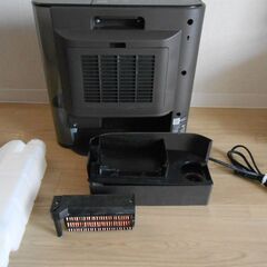 【配送出来ます】高年式 シャープ 加湿セラミックファンヒーター HX-SK12-T プラズマクラスター（近くなら配送も可能です。宅配もお問合せ下さい）の画像