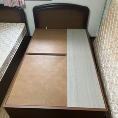 ★引き出し収納付き★フランスベッド セミダブル★の画像