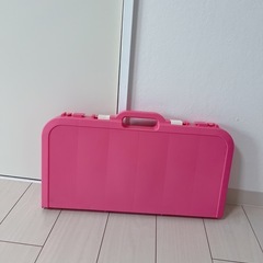 キャンプ用テーブルの画像