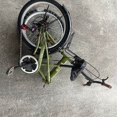 折りたたみ自転車の画像