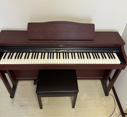 【受け渡し者様決まりました】ローランド　HP205-GP　電子ピアノ　椅子付き　中古 受け渡し者様決まりました】ローランドHP205-GP電子ピアノ椅子付き中古