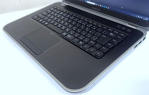 美品　DELL Inspiron FULL HD15.6インチ Core i7　8GB　SSD256GB　Bluetooth　Blu-ray　Office2019