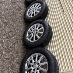 205/65R15スタッドレスタイヤ5穴の画像