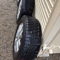 205/65R15スタッドレスタイヤ5穴の画像