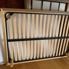 無印のクイーンベッドの画像