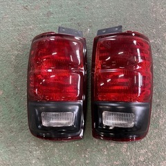 2型ナビゲーター　テールレンズ左右の画像