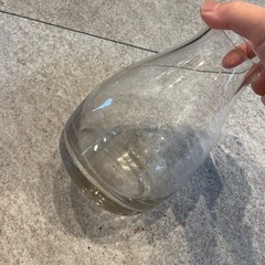 ガラス花瓶　フラワーベースの画像