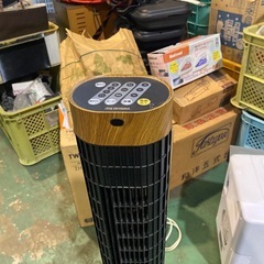 IRIS OHYAMA タワー型扇風機 TWF-C71M ブラックの画像