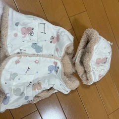 60〜70うさぎベビー帽子とベストセットの画像
