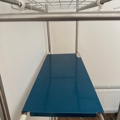 ニトリ 伸縮ステンレス洗濯機ラック 現状渡しの画像