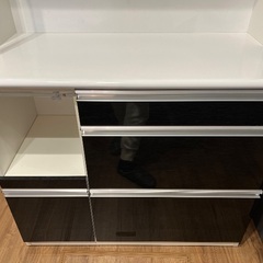 ニトリ　食器棚の画像