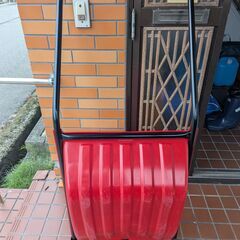 アイリスオーヤマ 大き目ママさんダンプ（赤）の画像