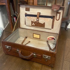 アンティークカバン　昭和レトロの画像