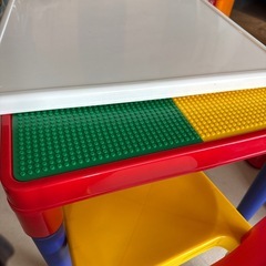 LEGOテーブル
の画像