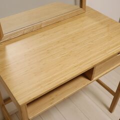 【美品】ドレッサーと鏡（木目調）のセット　２の画像