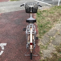 【ほぼ新車】ブリヂストン アルミーユ 26インチ ベルトドライブ オートライト プレシャスベージュの画像