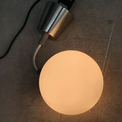 ペンダントライト 丸型 ボール型 1灯 天井照明 電球色 照明器具 インテリア 25j菊STの画像