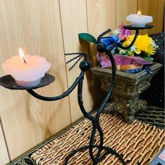 ★アイアンのろうそくスタンド★ろうそく2個付きの画像