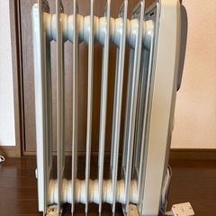 	【引き取り希望】デロンギ オイルヒーター H770812EFSN-GYの画像