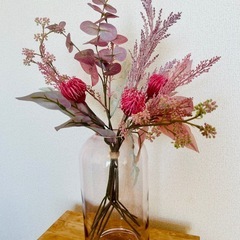 【IKEA】フラワーベースと造花の画像