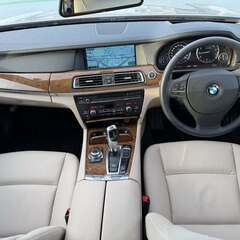 低走行！BMW 740i プラスパッケージの画像